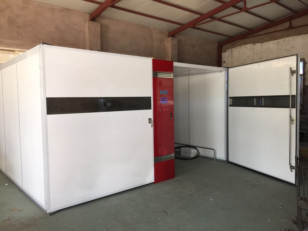 Blog công ty mới nhất về Tăng Tỷ Lệ Ấp Trứng trong Khí Hậu Nhiệt Đới: Bí Mật Công Nghệ CO2 & Làm Mát của ELT-57600S