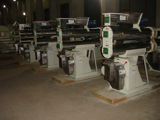 Mua Máy nghiền viên nhỏ 1.5th Máy nghiền thức ăn cho gà, gia cầm online manufacture